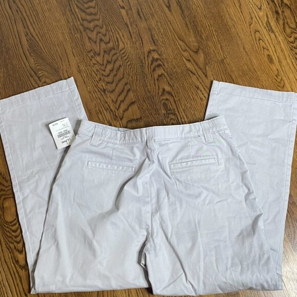 L.L. Bean flannel lined Classic Fit size 10 khaki NWT women's - Picture 7 of 7
